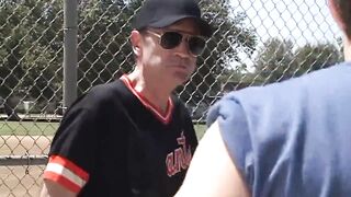 Outdoor Lesben Orgie in der Sonne - 12 image