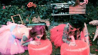 the sick girls tea party - 12 image