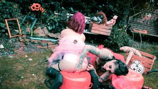 the sick girls tea party - 14 image