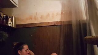 Eating her fat pussy in the shower! - 8 image