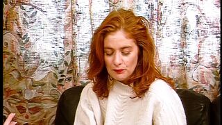 beim Kaffeeklatsch mit den maedels bissi rumspielen - 1 image