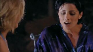 Catalina seduces Tracy for some lesbian sex