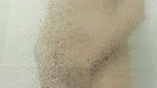 Blonde MILF spreads lotion on chick fresh out of the shower - 4 image