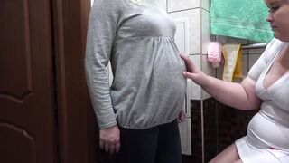 Lesbians love medical role playing. A beautiful BBW in rubber gloves examines a pregnant milf. Homemade fetish with unusual foreplay. - 11 image