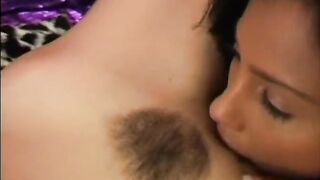 Hot lesbo with a hair pussy licks a shaved pussy clean - 8 image