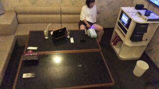 Woman masturbating after singing enthusiastically - 7 image