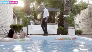 Christy White get busted by her father - 2 image