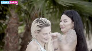 Christy White get busted by her father - 4 image