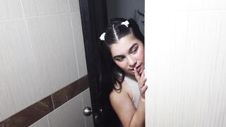 aunt and niece lesbians - 4 image