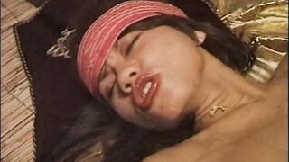 Un eccitante Massaggio Lesbo!