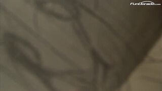 Feuchte Spielchen unter der Dusche - 4 image