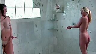 Coed's first time lesbian experience with photographer