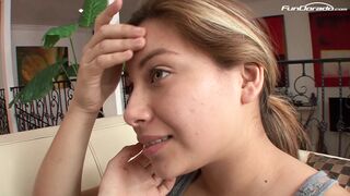 unsere neue wg bewohnerin faengt an mich zu lecken und zu fingern was geht hier ab - 1 image