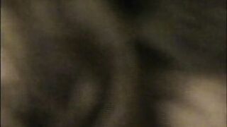 Lesben befriedigen sich nach einem Glas secco - 10 image