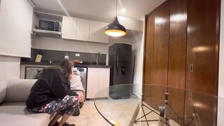 My husband sends a plumber to fox my pipes! - 4 image