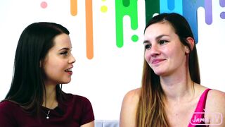 Steamy Threeway with Elena - 3 image