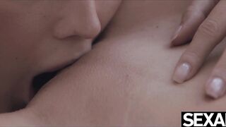 Watch these hot sexy girls lick each other to intense orgasms - 4 image