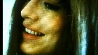 Hot blonde gets her pussy licked and sucked by horny brunette on bed - 1 image