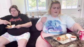 WHAT I EAT: 2 FAT BBWS - 3 image