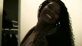 Pussy-loving black chick sticks her tongue deep inside her gf's wet twat - 7 image