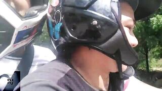 he gave me a rich blowjob in the bush - 4 image