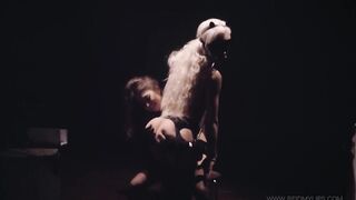 Riley Reid Dominates Elsa Jean - 7 image