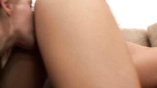 She is ill - she need an orgasm - 15 image