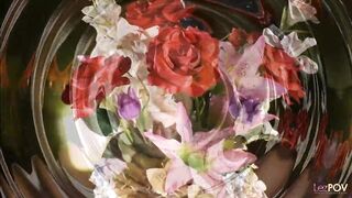 Hunky dude imagines what would it be like if his server colleagues went lesbian - 5 image