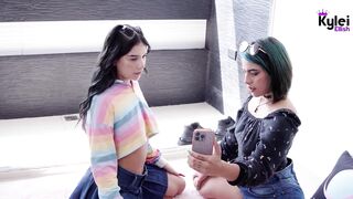 My friend Min tried to teach me about fame but we ended up fucking like crazy and with wet pussies. - 9 image