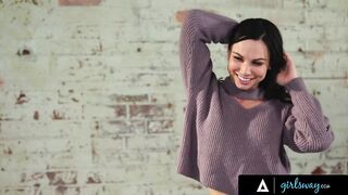 GIRLSWAY - Aidra Fox Has A Fantasy Of Cheating On Her Husband With The Photographer Cassidy Klein