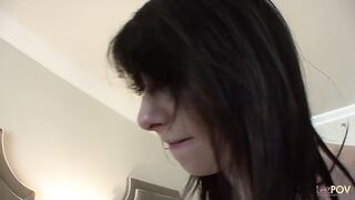 Meeting at the porn convention the inexperienced lesbian asks the milf for tips on licking a pussy - 6 image