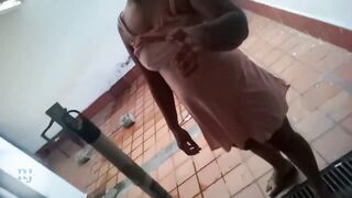 me termine cogiendo a la perra del servicio - 3 image