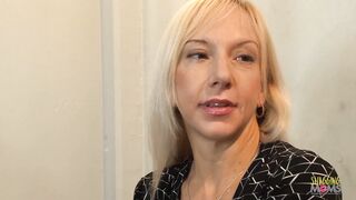 Lesbian blonde seduced her cell roommate when they got locked up - 3 image