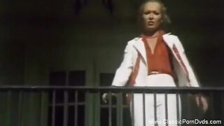 Classic Lesbians Pussy Licking Outdoors And Playing Pussy