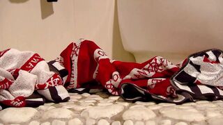 Horny lesbians in the tub - HD - 3 image