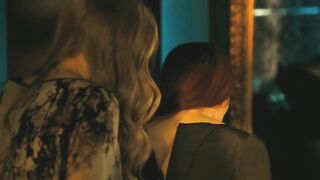 Amanda Seyfried and Julianne Moore - 'Chloe' - 10 image