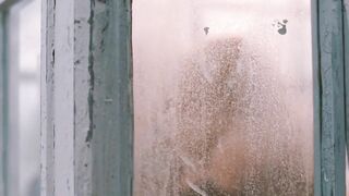 Amanda Seyfried and Julianne Moore - 'Chloe' - 5 image
