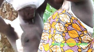 The laundry has the river at the village. we end up with the neighbor washing clothes in the river like me, we start by sharing the soap, followed by a few hugs and kisses, sucking cock and ass and in the end we end up with a morning anal fuck at river - 8 image