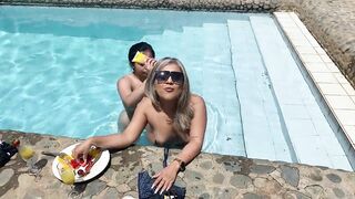 Sunny day at the pool! My best friend jerks me off in the pool until I squirt! Naty Delgado - 9 image