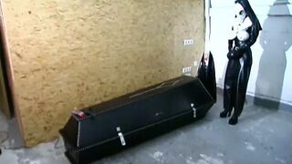 put yourself in the coffin and finger your pussy