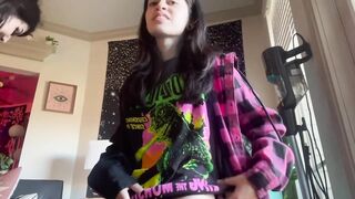 Tattooed Lesbian makes Petite Ex suck off strap - 2 image