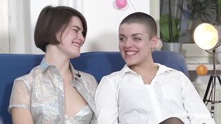 Ersties: Luna S. und Tumpie lecken und fingern sich gegenseitig zum Orgasmus - 10 image