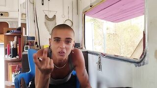 ICAZZIMIEI6 VERSIONE VAGINA! Cinque fighe, troppi capelli, tentata follia e ricordi divaganti. - 5 image