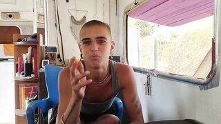 ICAZZIMIEI6 VERSIONE VAGINA! Cinque fighe, troppi capelli, tentata follia e ricordi divaganti. - 8 image