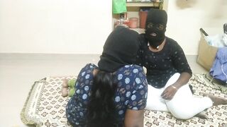 INDIAN TAMIL LESBIAN AUNTY WITH AUDIO