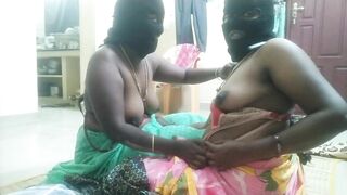 Indian aunty lesbian house wifes - 11 image