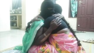 Indian aunty lesbian house wifes - 4 image