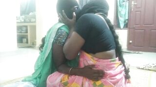 Indian aunty lesbian house wifes - 5 image