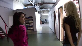 Aiden Ashley And Jazy Berlin Are The Sexiest Lesbians - 3 image