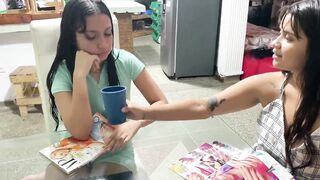 while looking at some magazines with my friend I get horny until I fuck her and make her squirt - 4 image